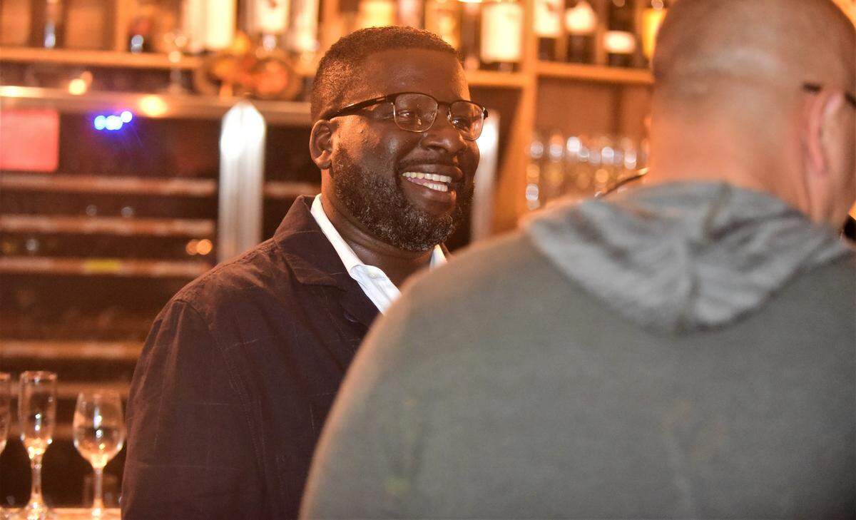 Merced City Council District 6 incumbent Delray Shelton speaks to supporters as they wait for election results to be released at Five Ten Bistro in Merced, Calif. on Tuesday, Nov. 8, 2022.