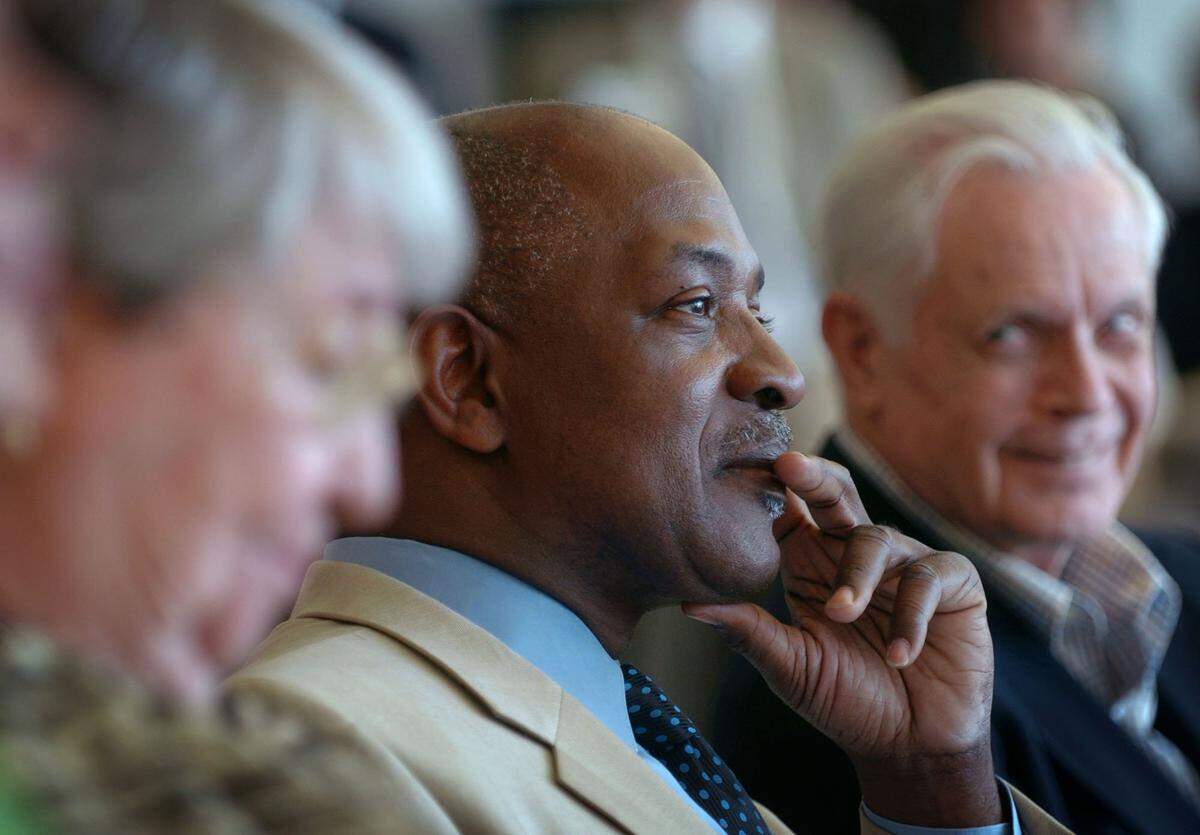Sun-Star photo by Jack Bland Merced Native Charles Ogletree, Jr., who is a professor of law at Harvard University, was honored at UC Merced Tuesday, May 8, 2007, when he received the Inaugural Alice and Clifford Spendlove Prize in Social Justice, Diplomacy and Tolerance.