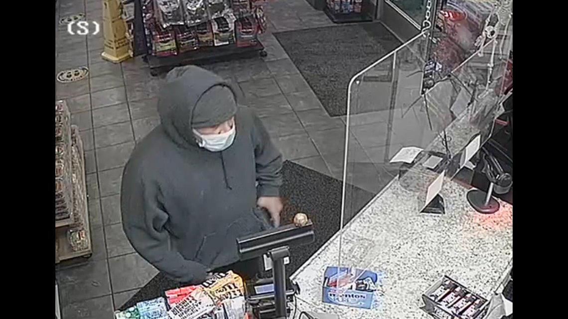 Armed robbery suspect arrested after high-speed pursuit in Merced County