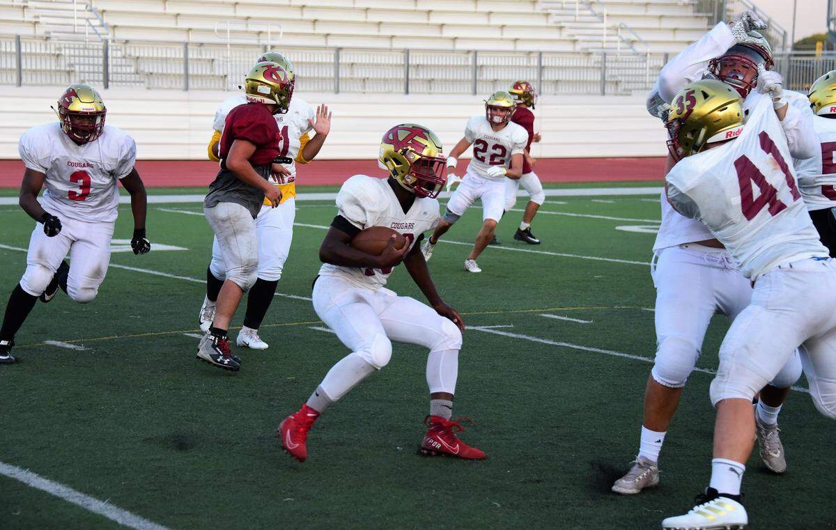 Golden Valley sophomore Jabari Phillips carries the ball during practice on Wednesday, Sept. 4, 2019 at Veterans Stadium.