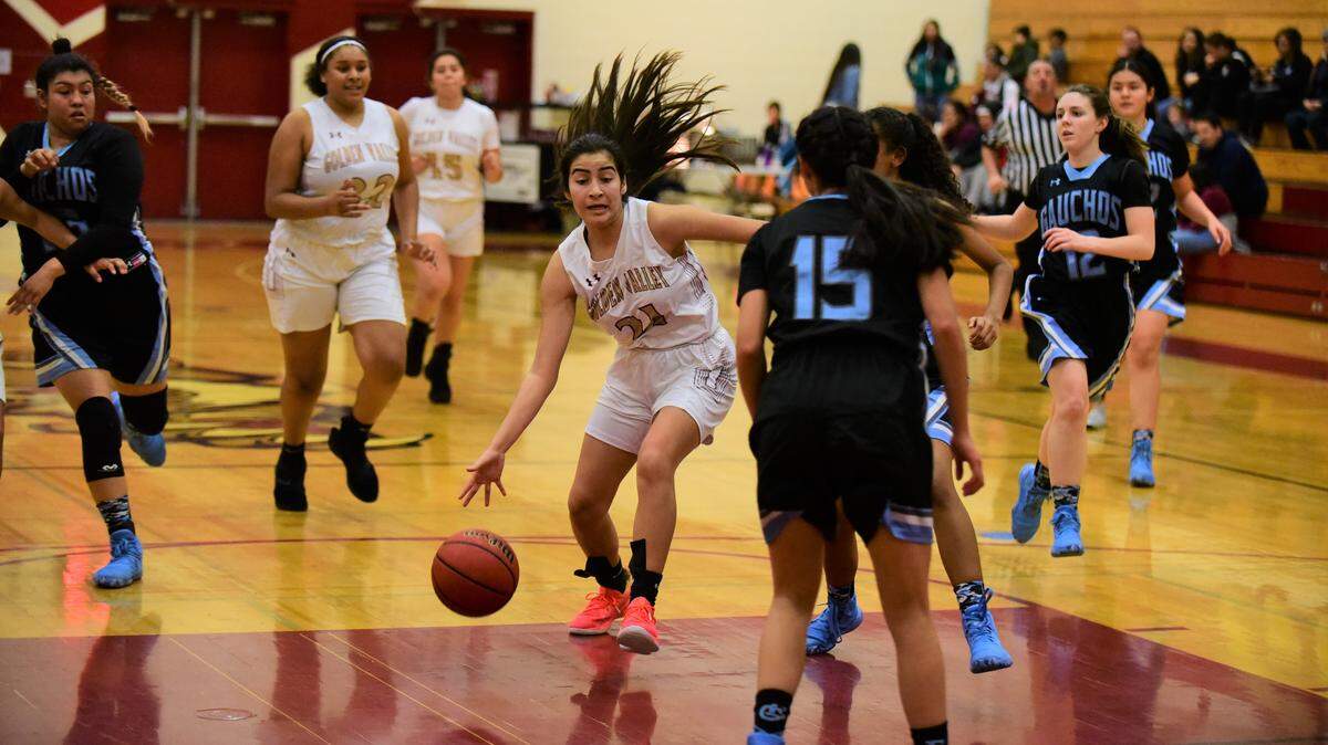 Golden Valley’s Isela Gonzalez drives the lane against El Capitan during a game on Thursday, Jan. 23, 2020 at Cougar Arena.