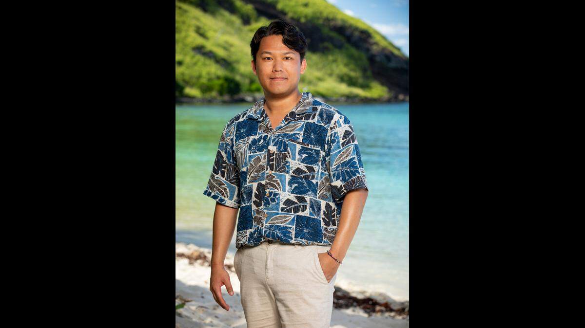 Vince Moua competes on SURVIVOR: Island of the Idols when the Emmy Award-winning series returns for its 39th season, Wednesday, Sept. 25 (8:00-9:30PM, ET/PT) on the CBS Television Network. Photo: Robert Voets/CBS Entertainment ©2019 CBS Broadcasting, Inc. All Rights Reserved.