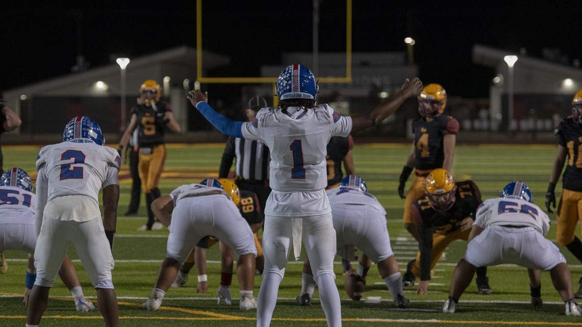 Atwater rallies past Los Banos 35-34 in wild CCC finale comeback