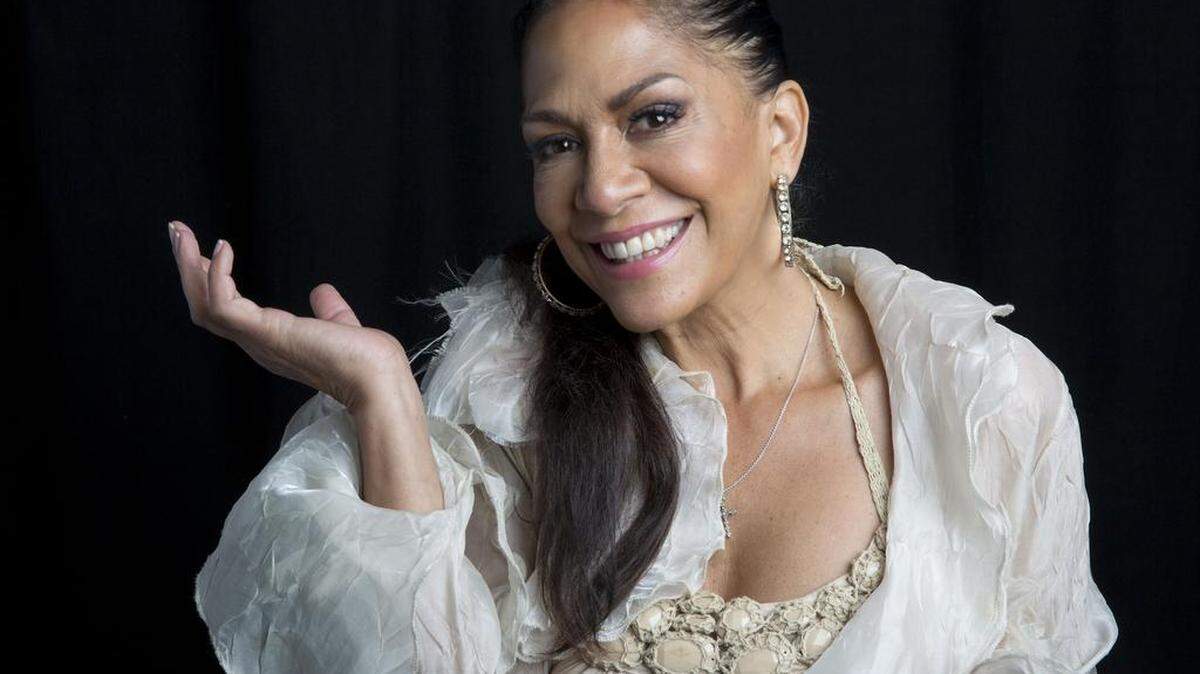 In this Sept. 2, 2014 file photo, Grammy-nominated singer Sheila E poses for a portrait in support of her new album "The Beat of My Own Drum."