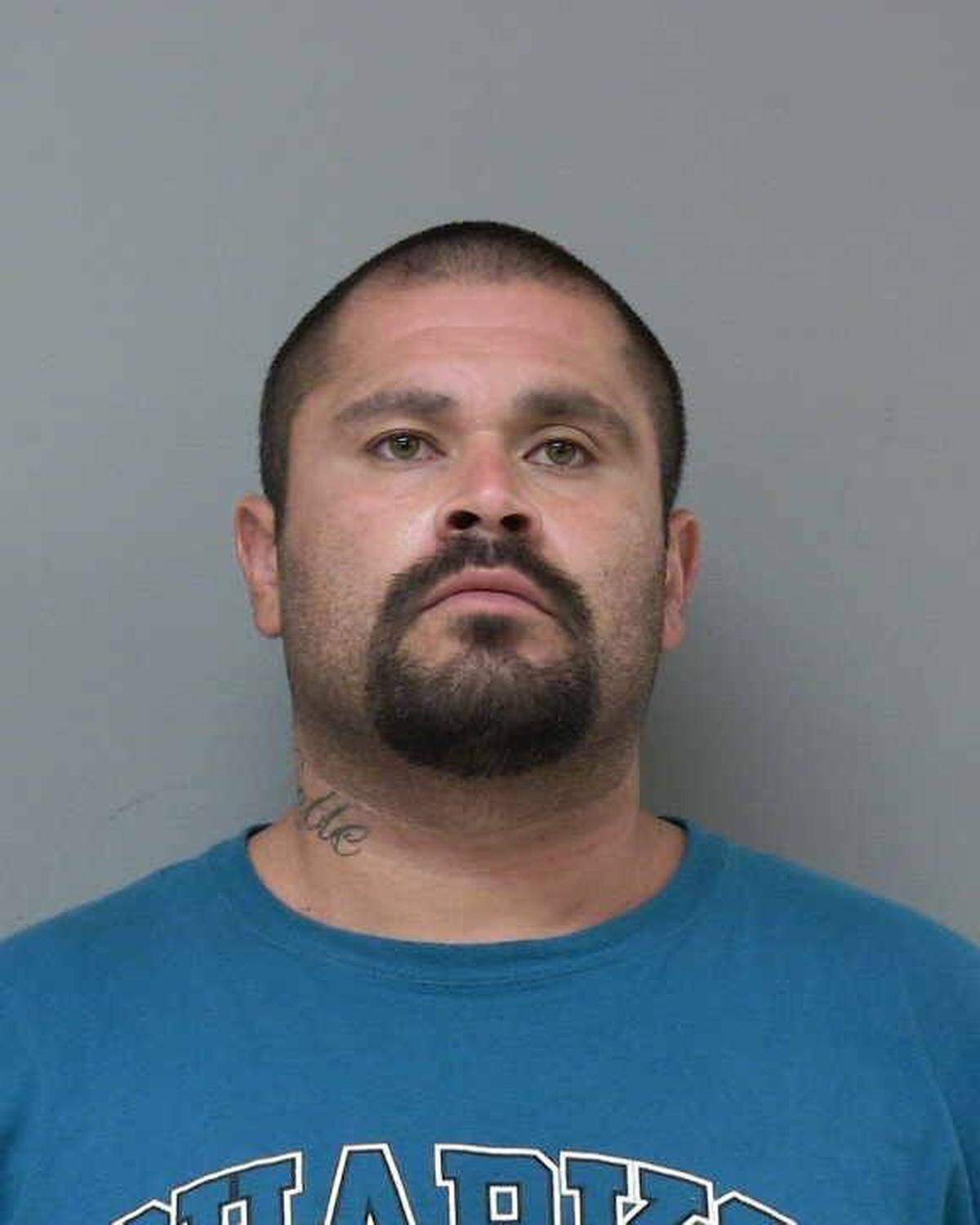 Oscar Aguayo, 28
