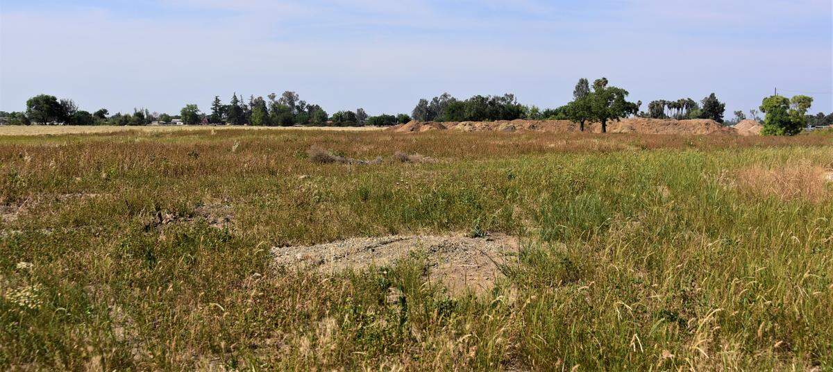 A south Merced regional sports complex is moving toward groundbreaking next year, bringing more soccer, football and other recreation opportunities to this location on the corner of Mission Avenue and Tyler Road.