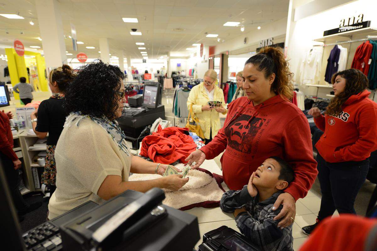 CW - Day-after Christmas shopping