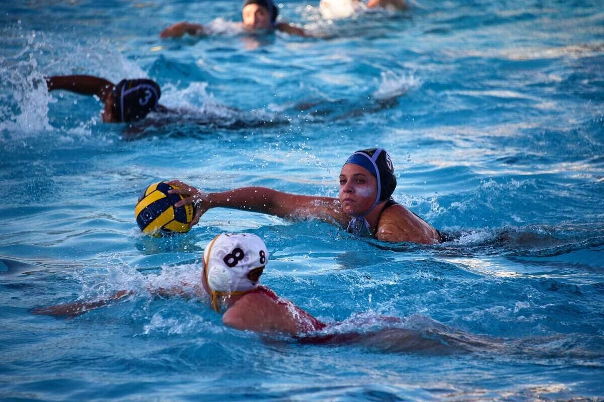 El Capitan junior Kendall Thomas advances the ball up the pool in a game against Golden Valley on Tuesday, Oct. 15, 2019.