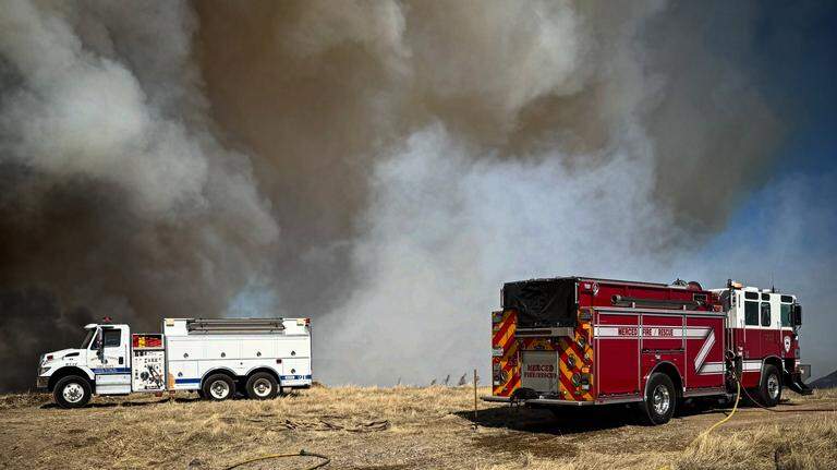 High winds and low humidity lead to 200-acre fire in Merced. Here’s what happened