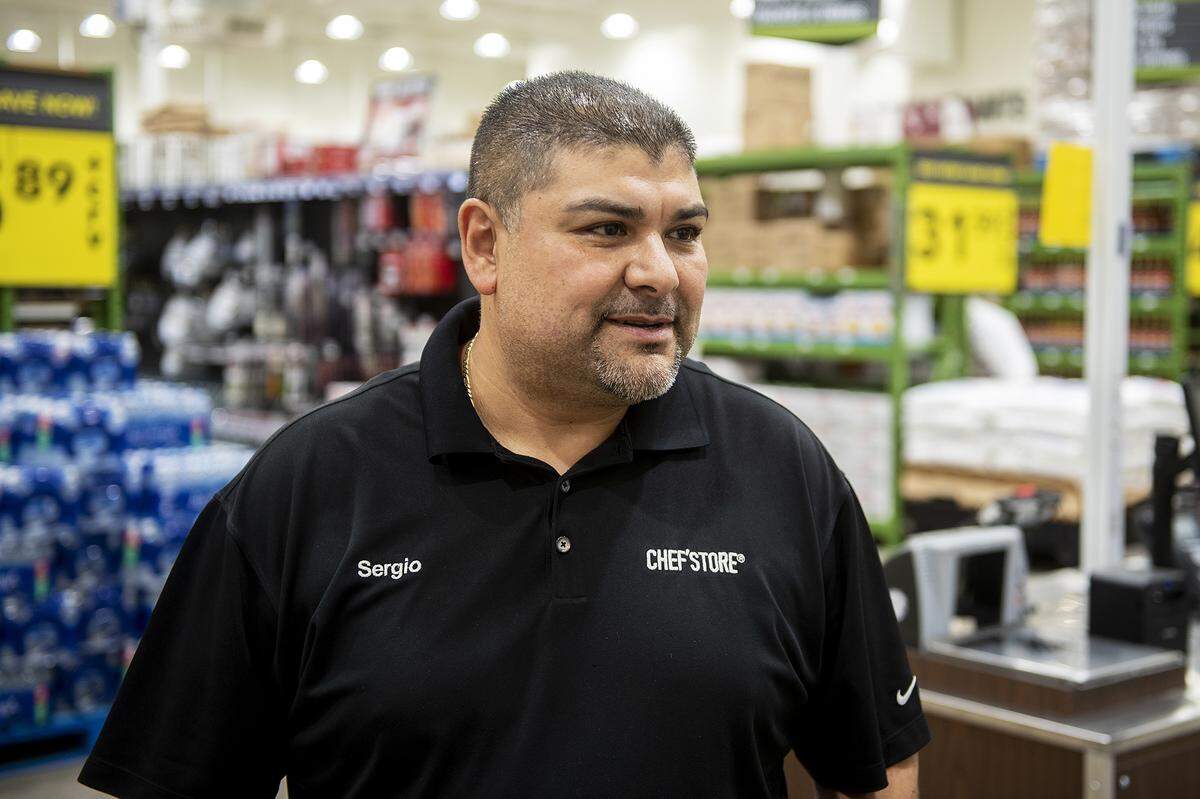 Sergio Anaya, general manager of the US Foods CHEF’STORE located at 3275 R Street, speaks about the store in Merced, Calif., on Thursday, Jan. 5, 2023.