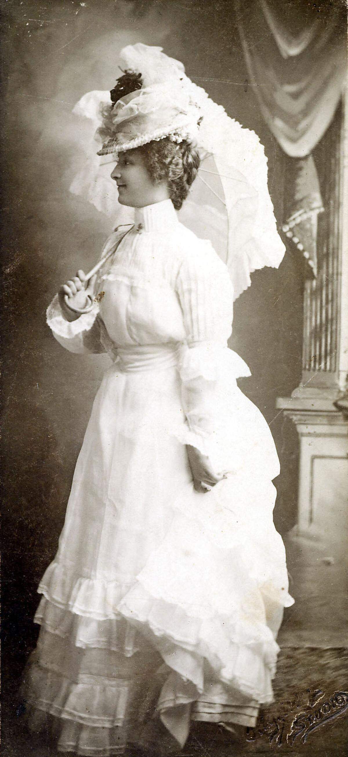 Margaret Frances McInerny, a college-educated professional in the 20th century, chose career over marriage and taught in Merced City schools for 47 years.