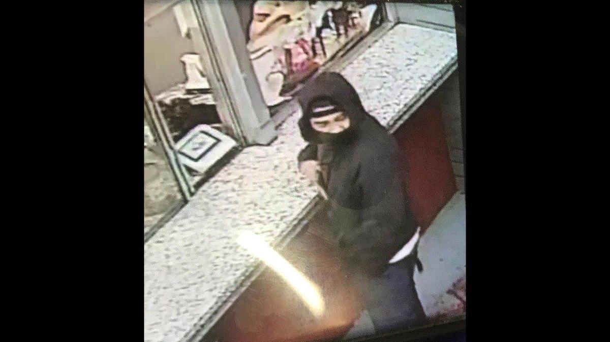 Authorities are investigating a reported armed robbery that occurred Tuesday at Five Star Burger, located at 1725 Yosemite Parkway in Merced, according to the Merced Police Department. Image courtesy of Merced Police Department.