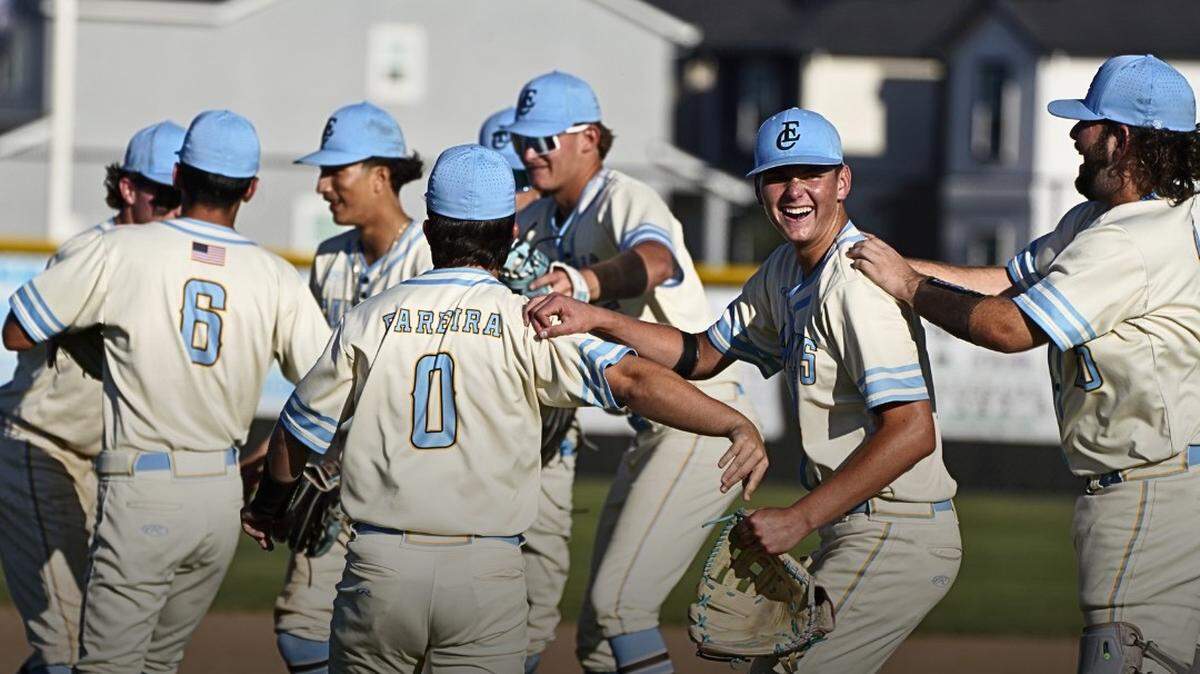 El Capitan High baseball players celebrate after clinching the Central California Conference championship with a 2-0 win over Los Banos on Wednesday, April 29, 2026.