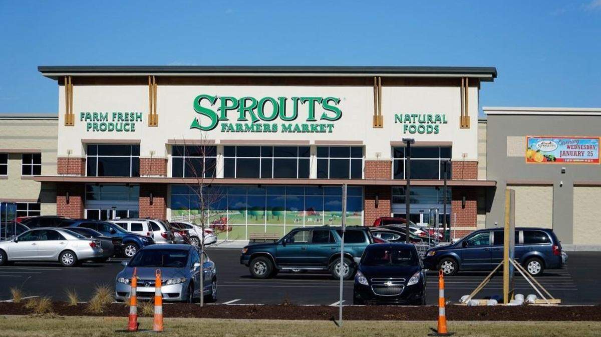 A new Sprouts Farmers Market is said to be coming to Merced. This one is located at Piccadilly Square at Central and Rock Road in Wichita, Kansas.