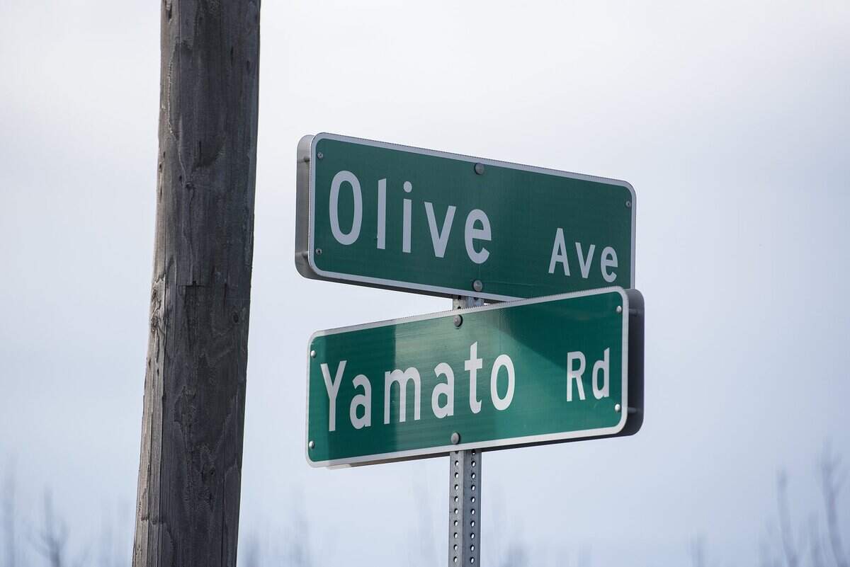 The Merced County Sheriff’s Office investigations the scene after a deputy was shot while responding to a call in the 7000 block of Yamato Road in Merced County, Calif., on Wednesday, Dec. 18, 2019.