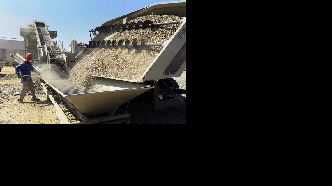 Oakdale almond grower shares its vision