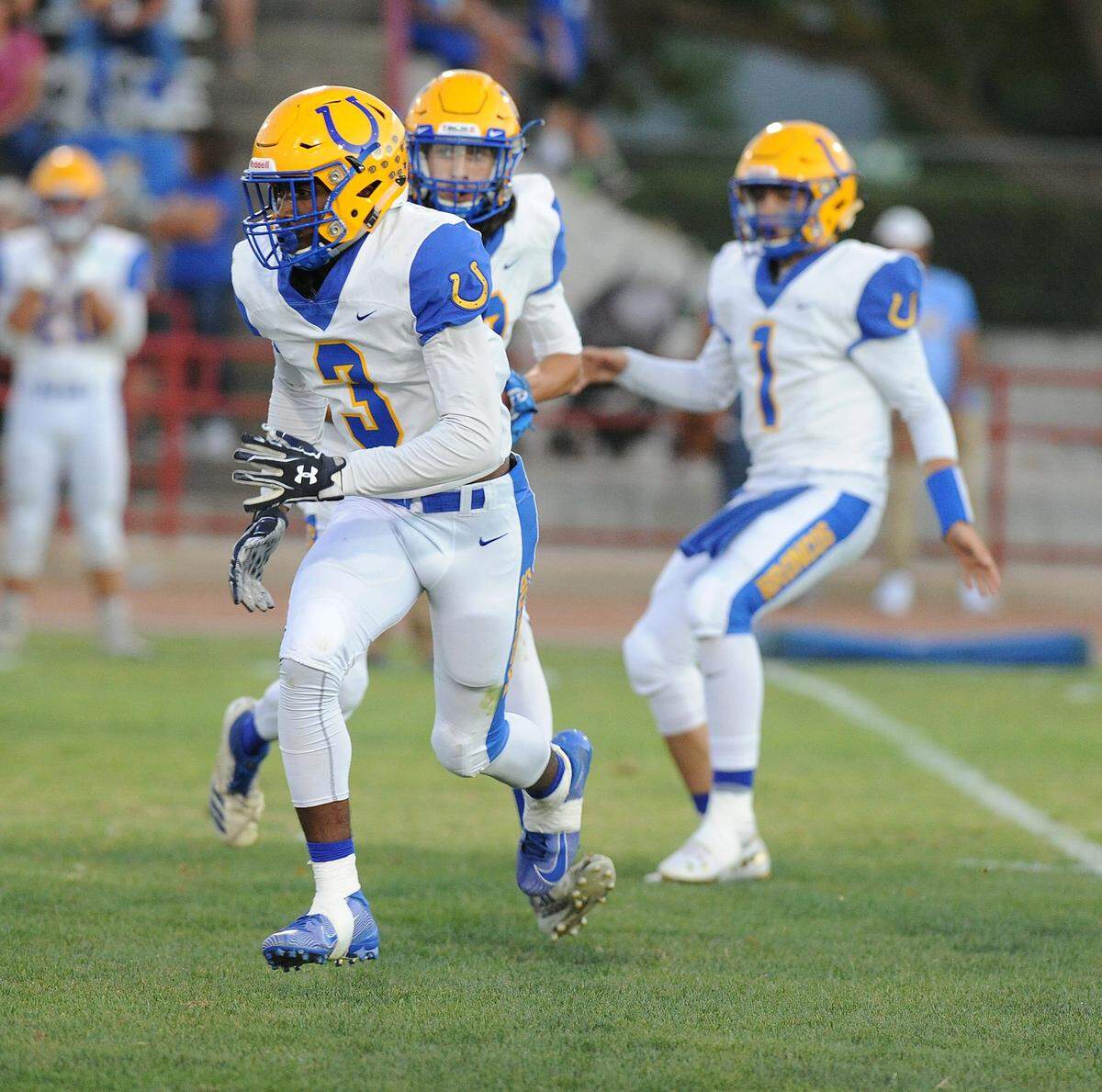 Dos Palos senior Tyree Martin (3), shown here earlier this season against Los Banos, has rushed for 1,122 yards and eight touchdowns this season.