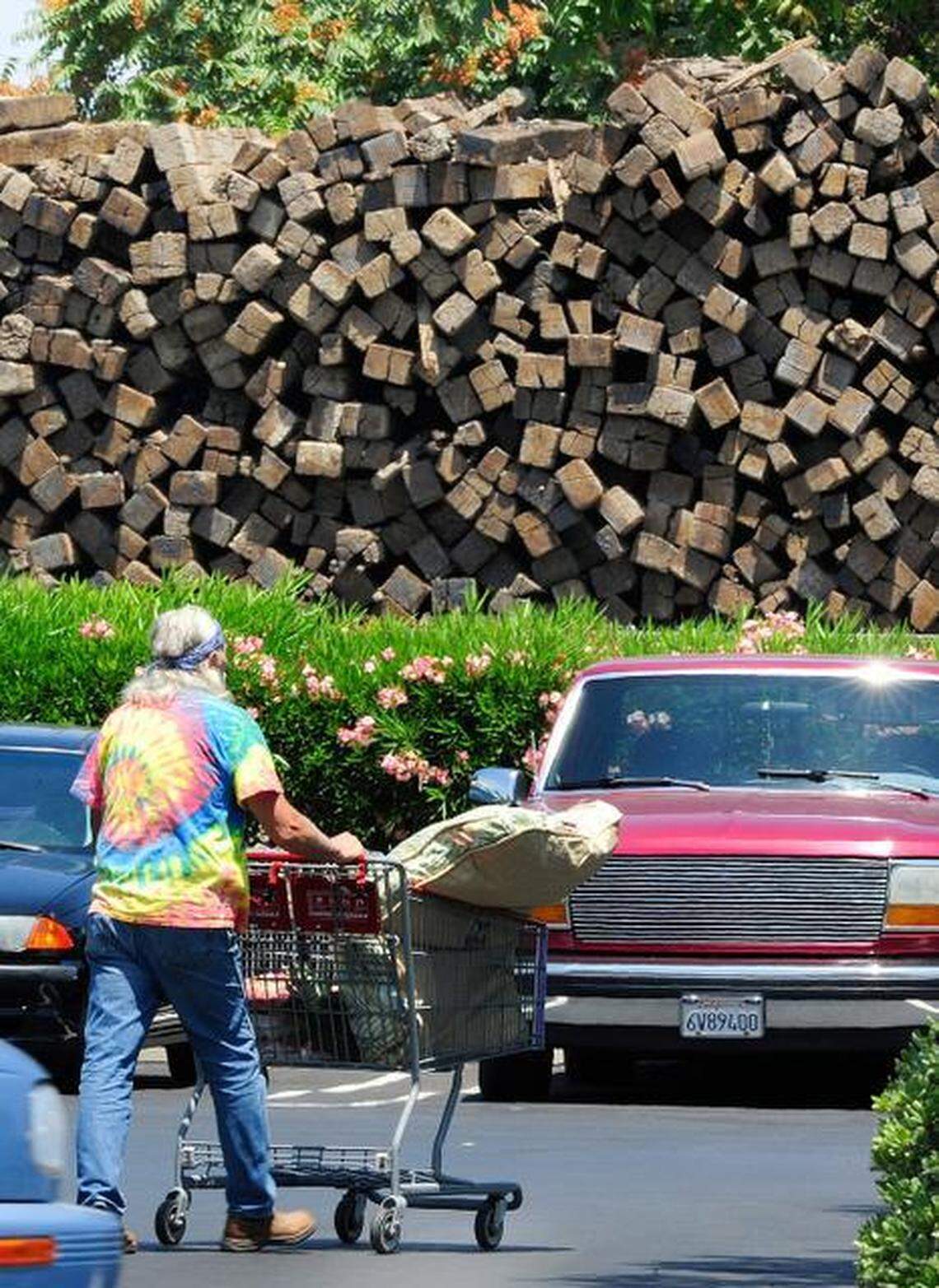 Merced County CA Memorial Day 2026: Store hours and closures | Merced
