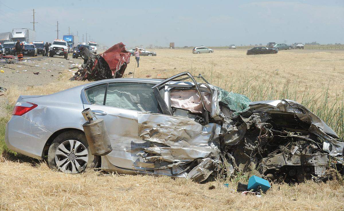 California Highway Patrol, Riggs and the Merced County Sheriff-Coroner’s Office responds to a fatal multi-vehicle traffic collision on Highway 152 and Patton Road, east of Los Banos in Merced County.