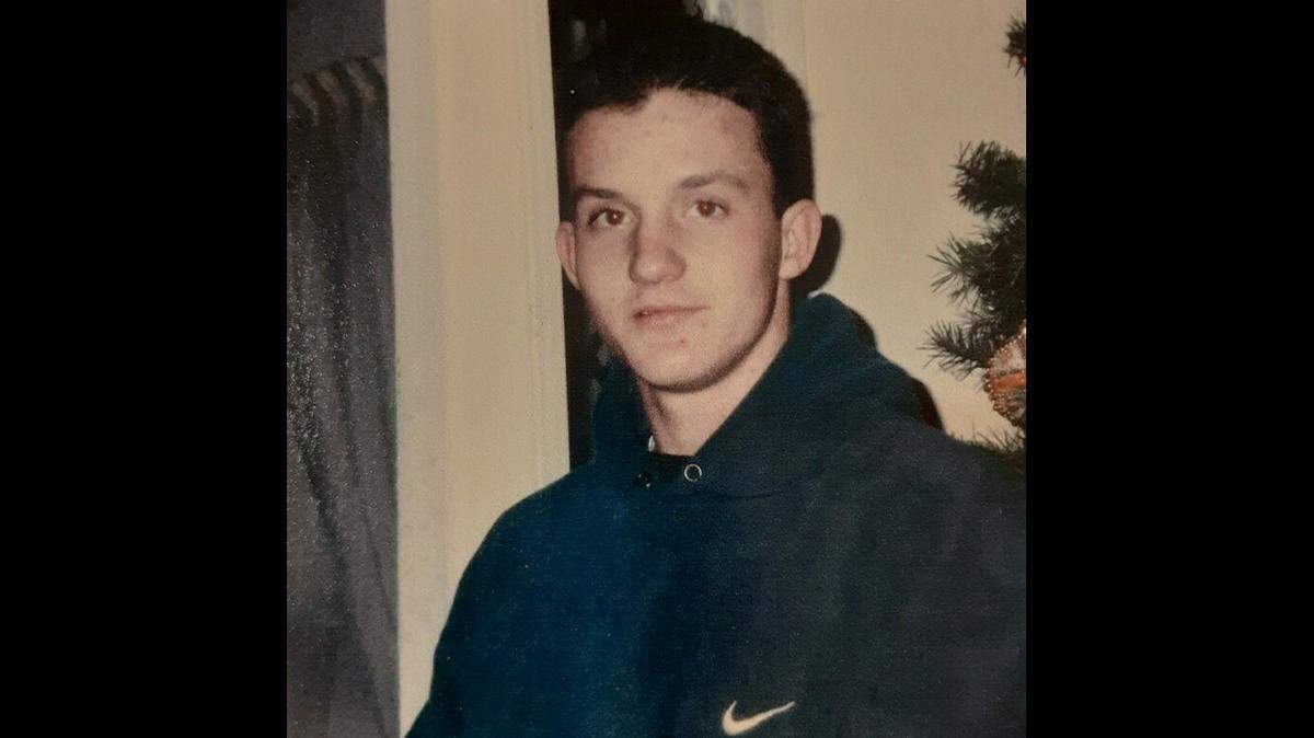 Merced police detectives are hoping potential witnesses will step forward with information that could help solve 2002 Merced cold case murder Ryan Joel Henri.