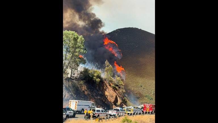 Wildfire quickly growing in Mariposa County near Yosemite National Park, Cal Fire says