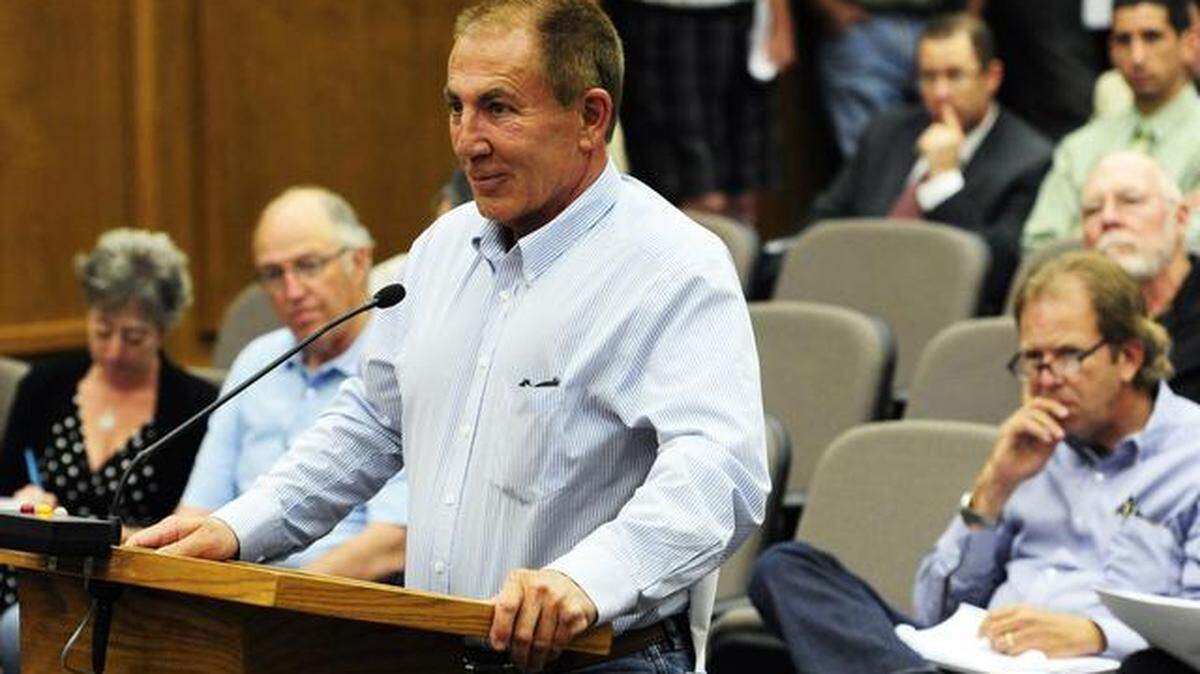 Steve Sloan of 4-S Ranch Partners addresses the Merced County Board of Supervisors in 2014. He is considering selling his farm to the Santa Clara Valley Water District.