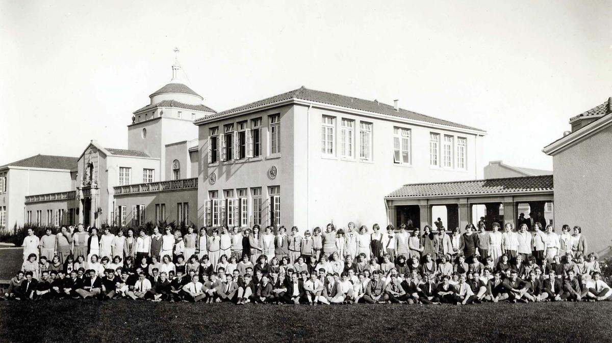 Merced Union High School on G Street, circa 1920s.