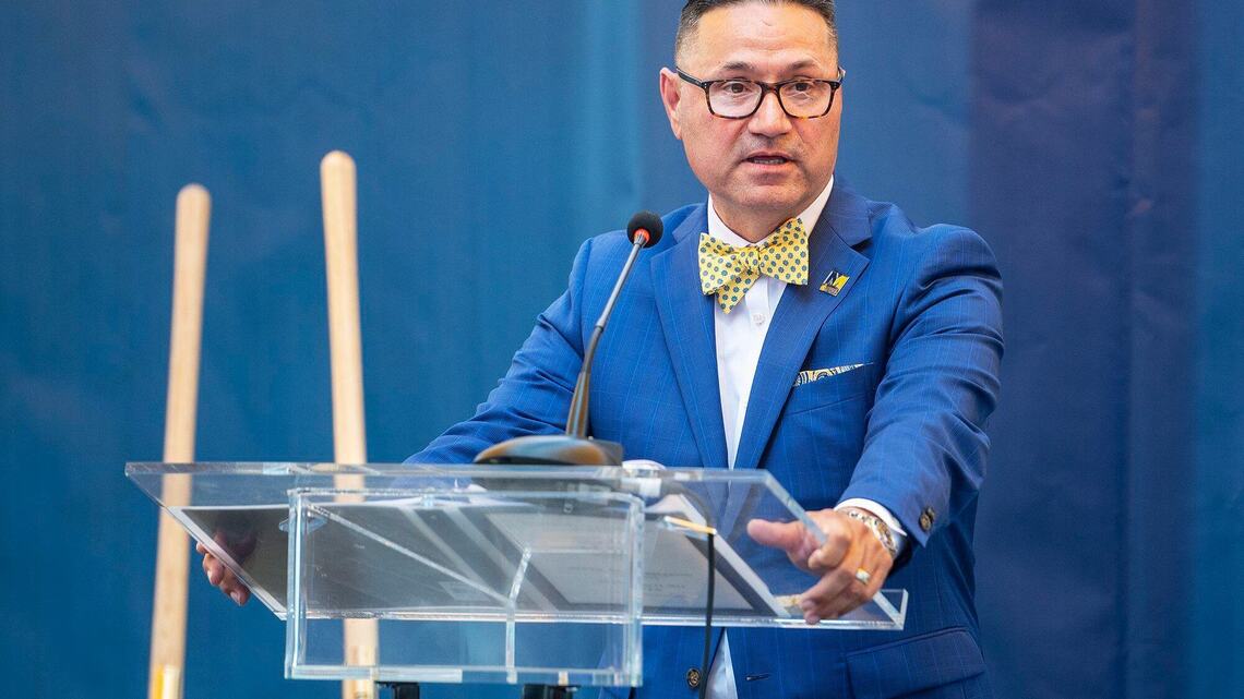 UC Merced celebra colocación de primera piedra del nuevo edificio de educación médica