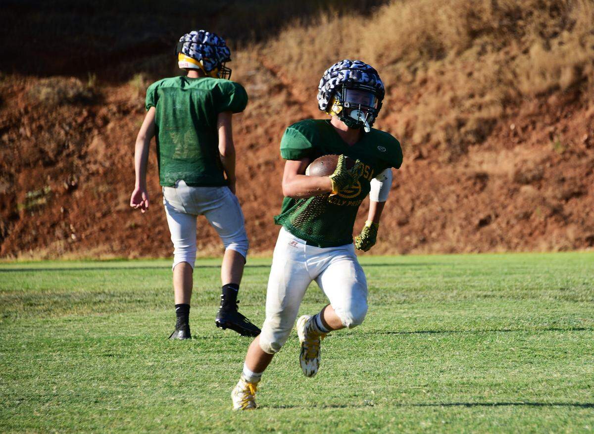 Mariposa senior Logan Donati returns a punt during practice on Thursday, Aug. 8, 2019 at Mariposa High School.