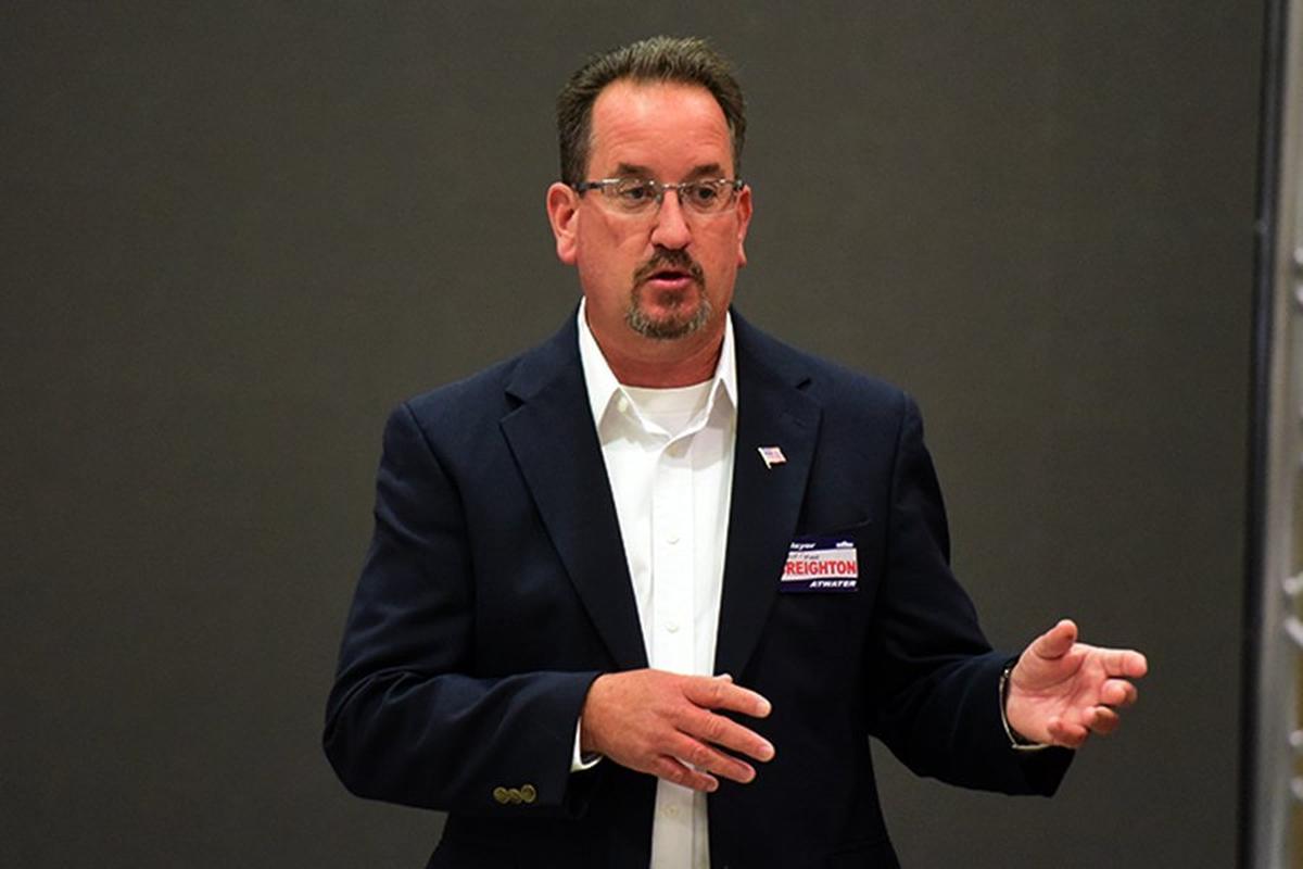 Atwater Councilmember Paul Creighton speaks at a debate on Tuesday, Sept. 11, 2018, at the Atwater Community Center. He is running for mayor.