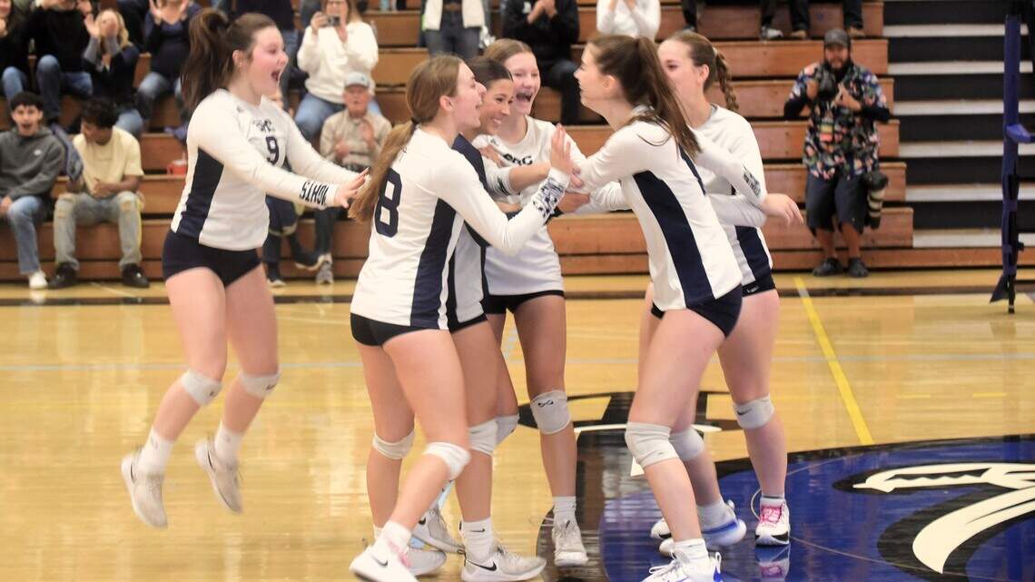 Stone Ridge Christian girls volleyball celebrates first section championship since 2019