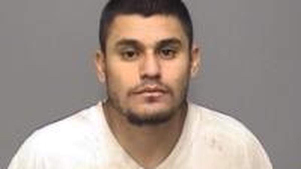 Abraham Flores