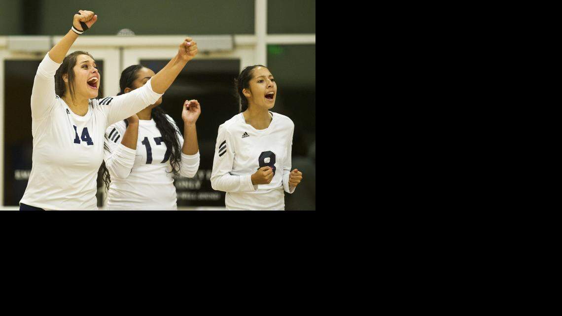 UC Merced volleyball claims first victory over Menlo