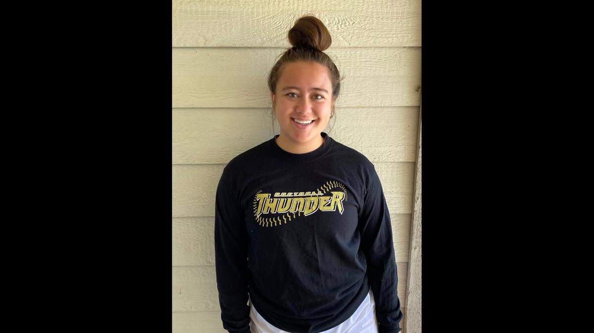Justine Navarra, Buhach Colony