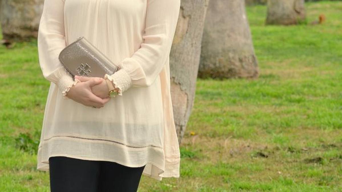 This outfit is one of the most comfortable ones I own. It’s classy and comfy; what more could you ask for?