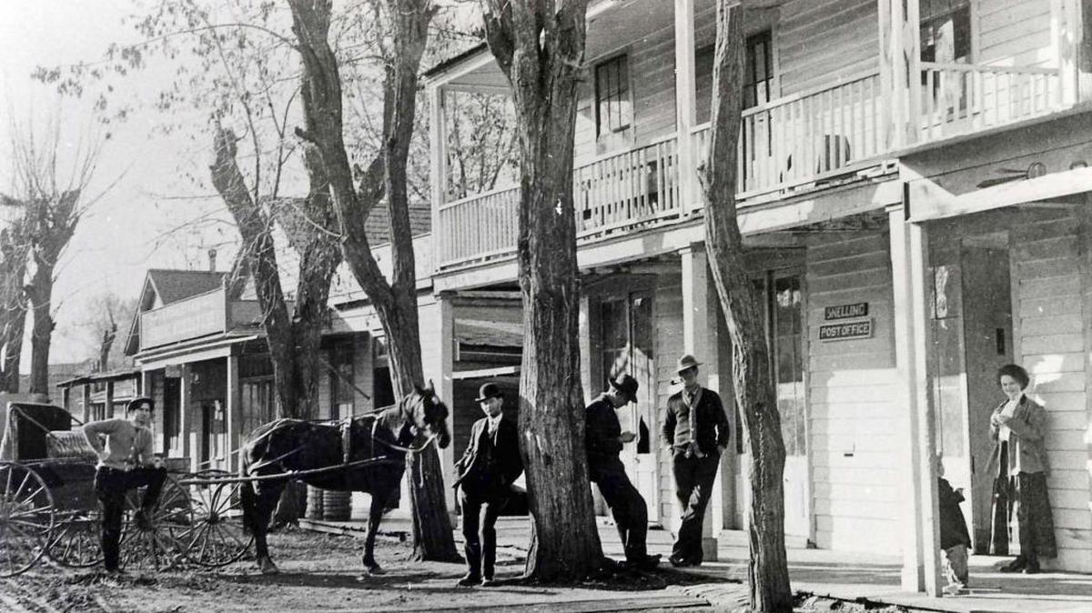 Snelling’s main street known as Lewis Street (now Highway 59), circa 1900s. There was a Chinatown in Snelling from the 1860s to the early 20th century. It was located south of Lewis Street on the west side of the town.