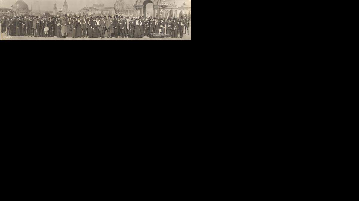 
Delegates gathered for the official portrait of the Merced-Mariposa Counties Day at the Panama-Pacific International Exposition on  March 19, 1915.
