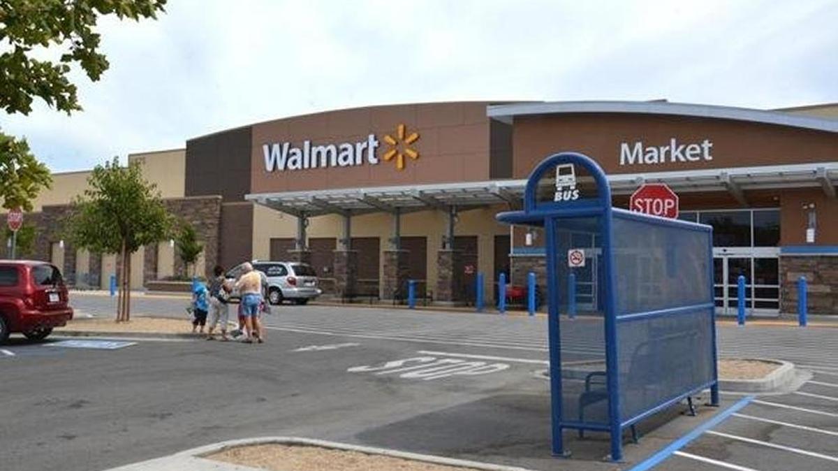 Los Banos Walmart, 1575 W. Pacheco Blvd.