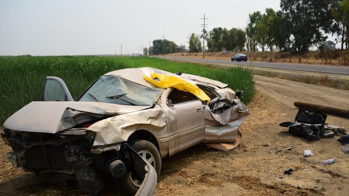 A 31-year-old women from Dos Palos died at the scene of a solo-vehicle crash along Highway 59 near Sandy Mush Road on Sunday Sept. 3, 2017 at about 1:20 p.m., California Highway Patrol officials reported. She was driving a 1996 Toyota Avalon southbound on Highway 59 and for an unknown reason drifted into the northbound lane when her vehicle overturned several times.