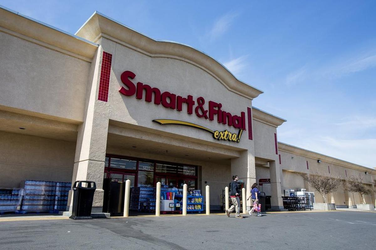 Smart and Final Extra! has reduced its hours from 8 a.m. to 8 p.m.
