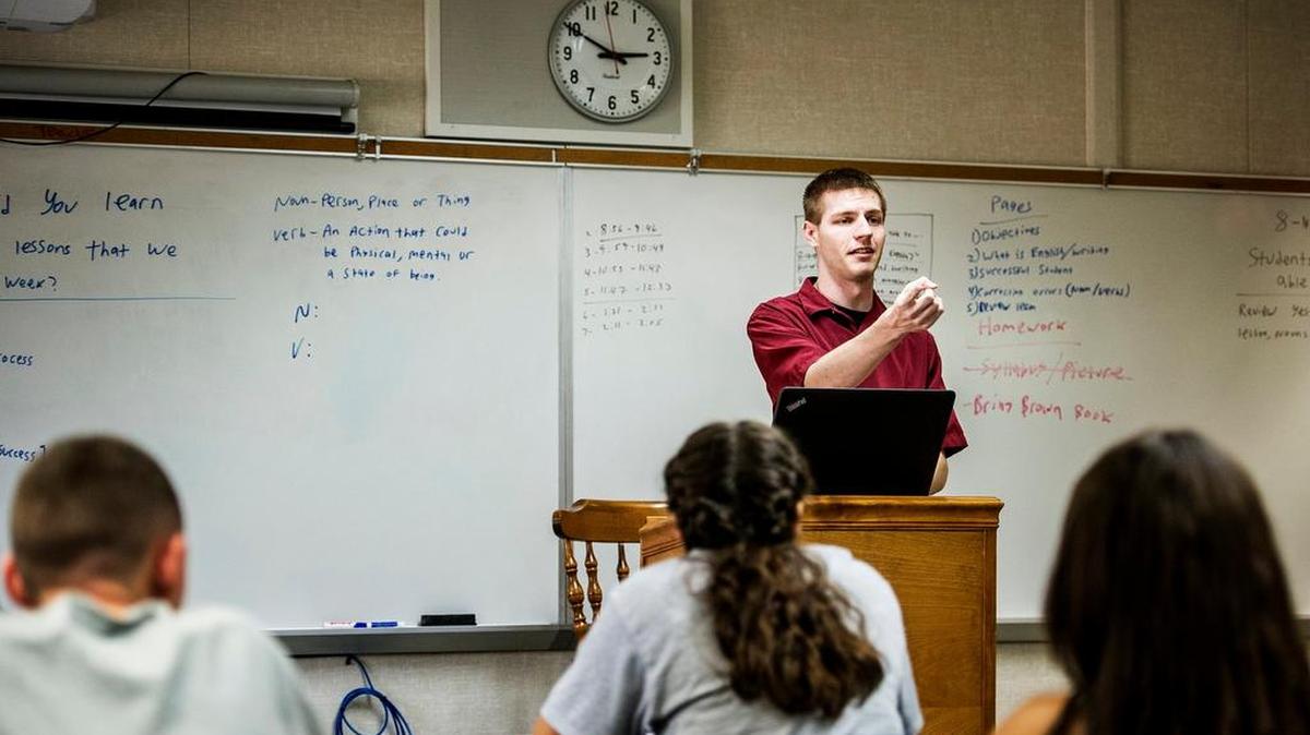 
Newly hired eighth-grade English teacher James Weaver speaks to his students at Delhi Middle School in Delhi, Calif., on Aug. 14. A decrease of about 4,400 government jobs, many of them school jobs, in July pushed Merced County’s unemployment rate up to 10.8 percent. 

