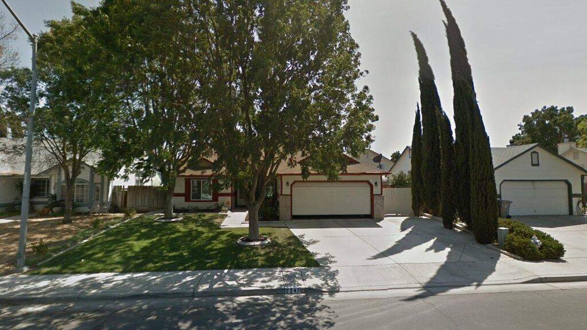 House on 2200 block of Laguna Way