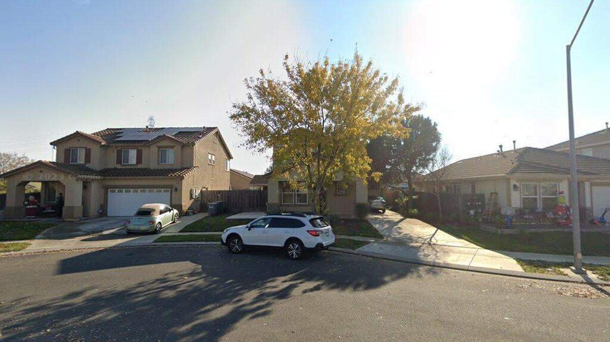 House on 1400 block of Antioch Court
