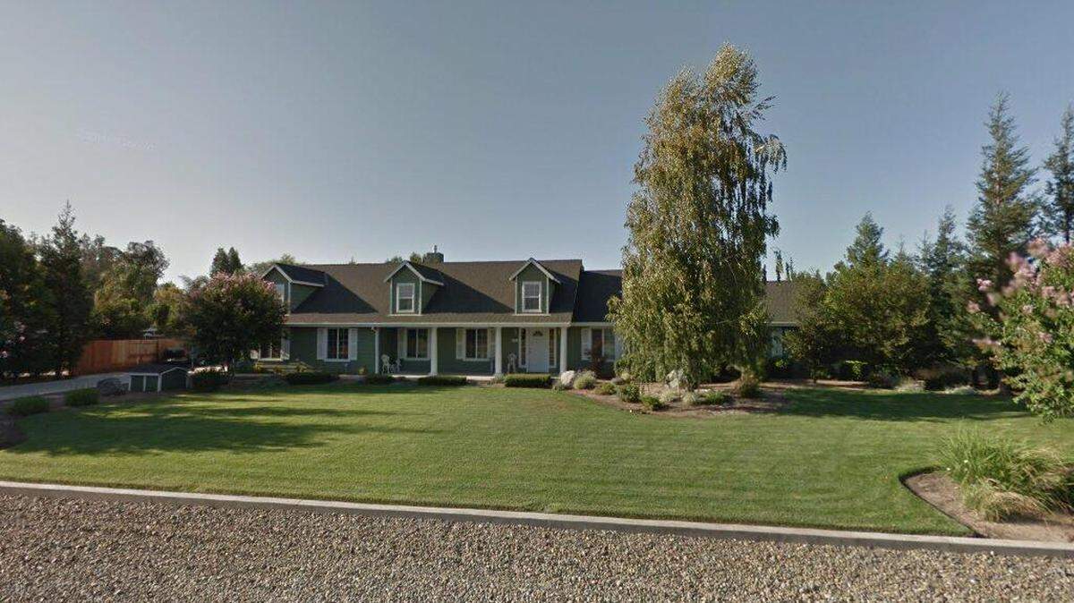 House on 5100 block of Queen Elizabeth Drive