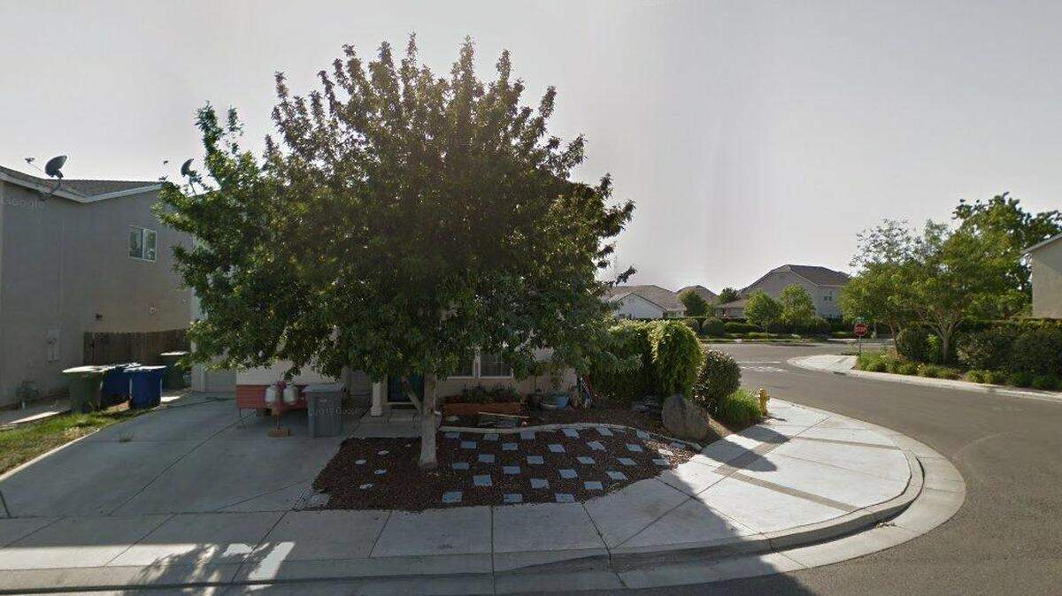 House on 3700 block of Morningside Avenue