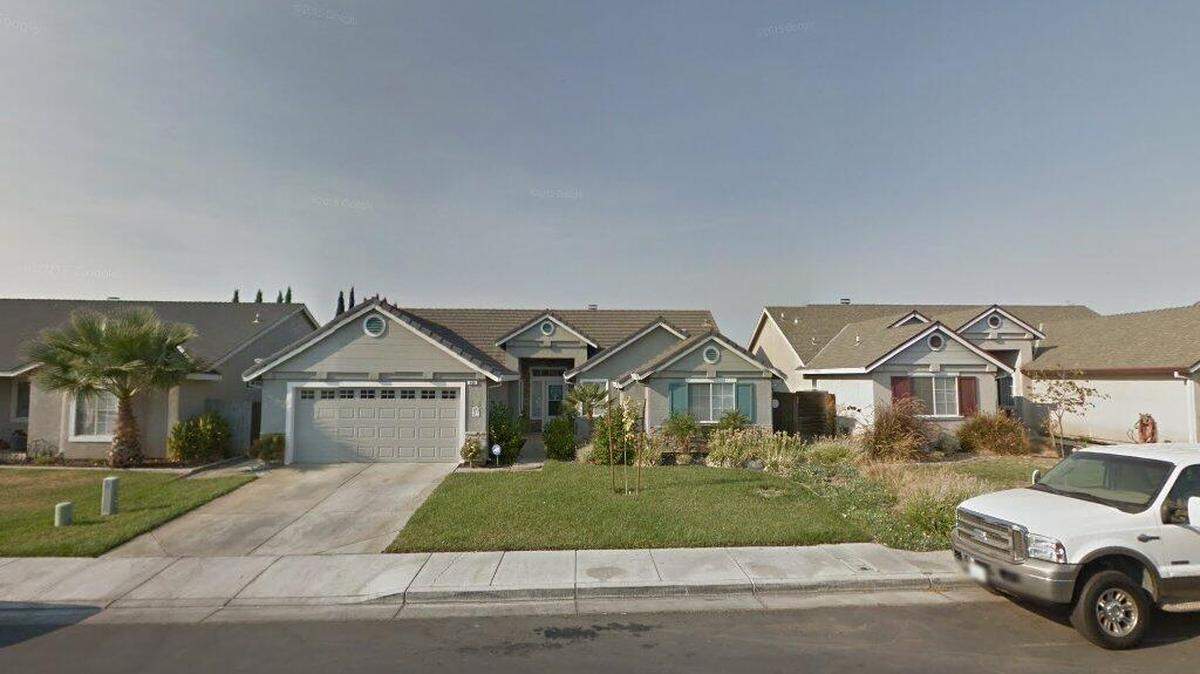House on 400 block of Santa Barbara Street