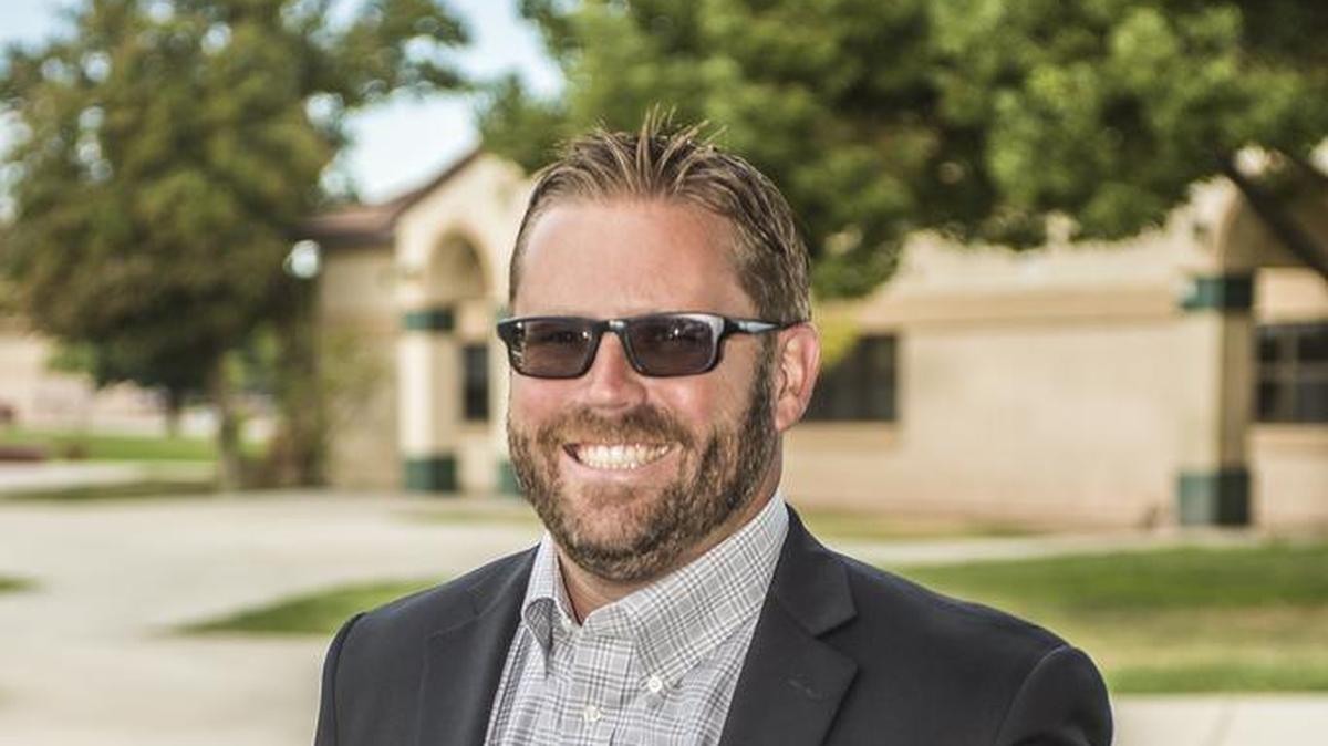 Brett Nickelson