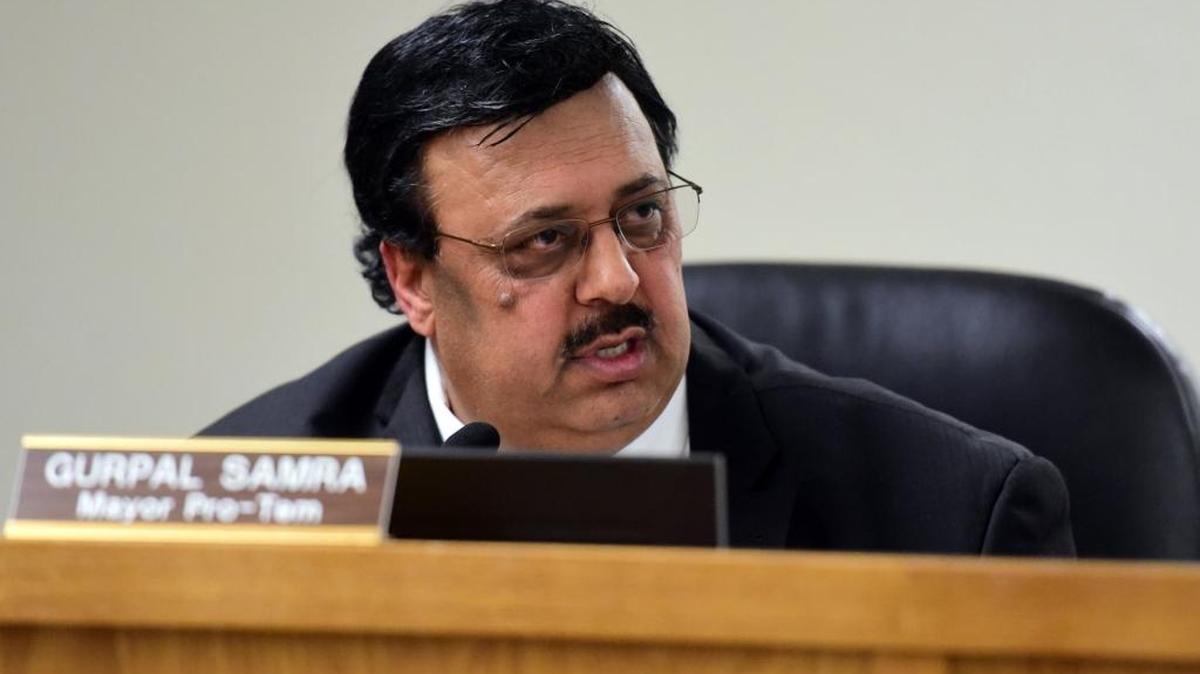 Councilman Gurpal Samra speaks on Dec. 20, 2016, in the Livingston City Council chambers.