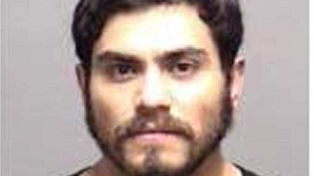 Eduardo Morales, 33