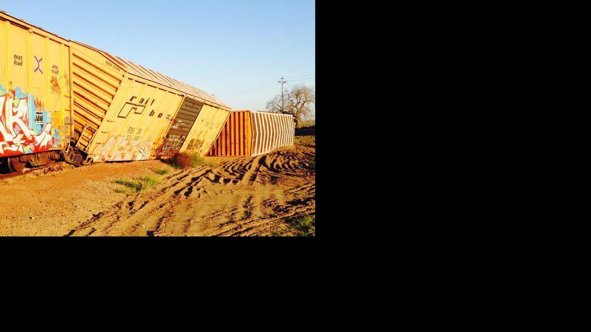 
A pair of box cars derailed Friday about 2 miles outside of Los Banos.
